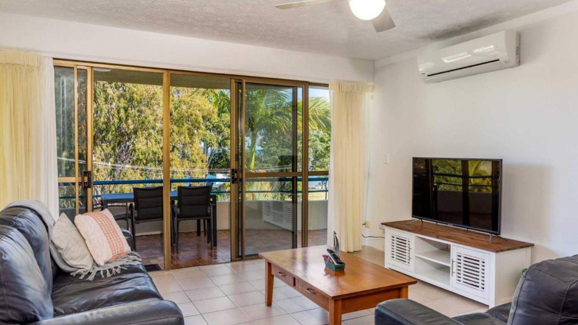 Placid Waters Holiday Apartments Bongaree Экстерьер фото